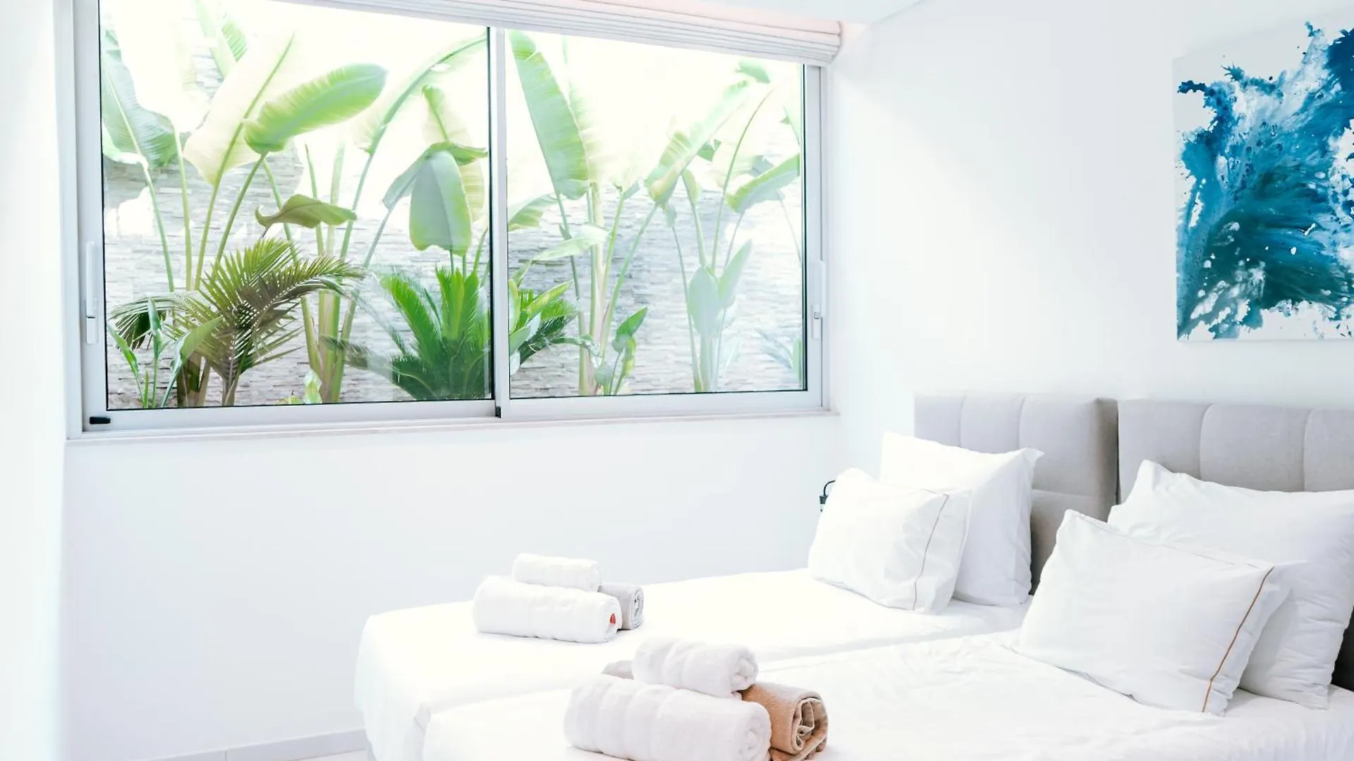 Vivo Mare Beachfornt Villas - Azure Ayia Napa