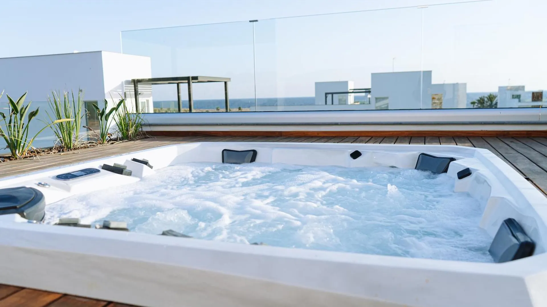 Vivo Mare Beachfornt Villas - Azure Ayia Napa Kypr