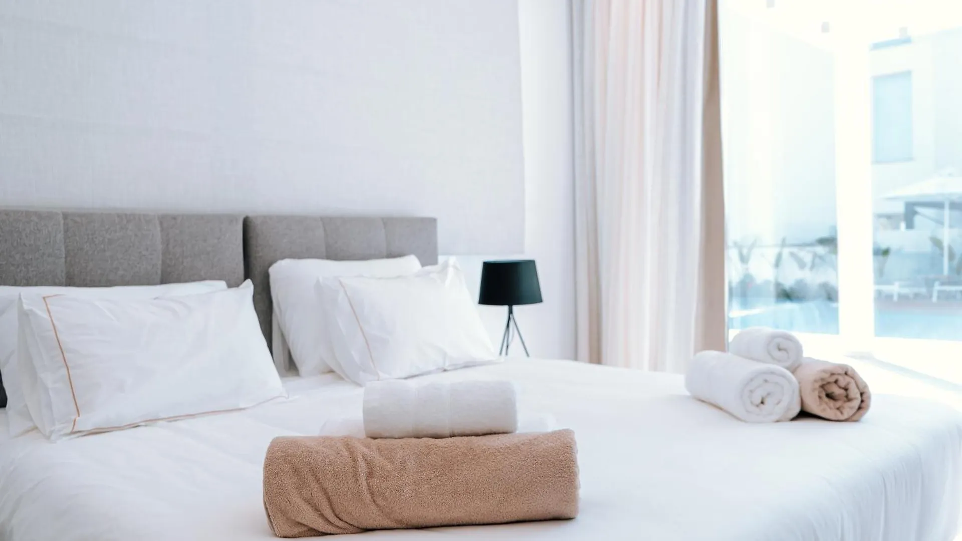 Vivo Mare Beachfornt Villas - Azure 圣纳帕 塞浦路斯